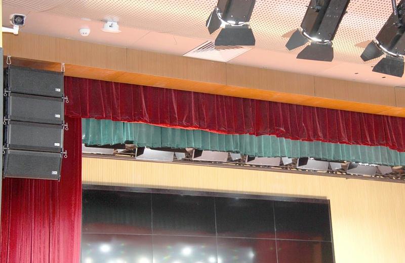 北京二中学校礼堂蒙特宝舞台色欲AV蜜臀AV人间水蜜桃