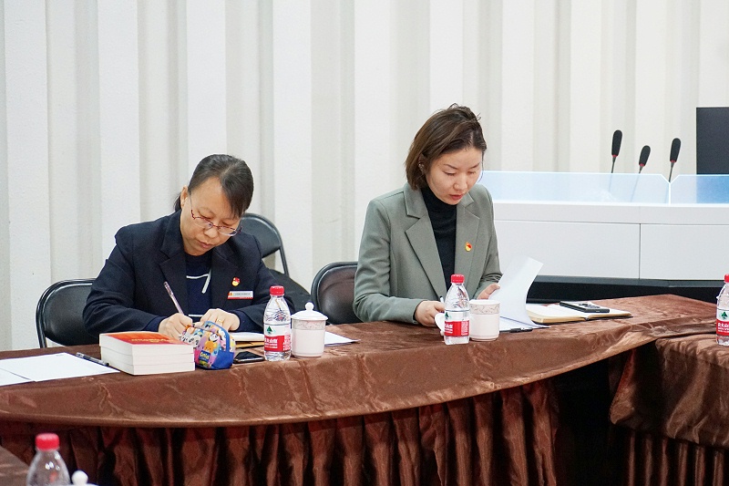 ZOBO蜜桃在线观看网站党支部丨开展“学习贯彻党的十九届六中全会精神”主题党日活动