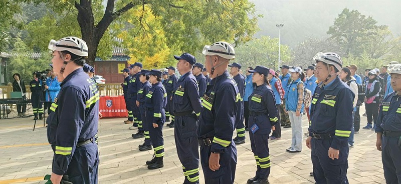 PRS色欲AV蜜臀AV人间水蜜桃为北京人防浩天志愿者救援队潭柘寺服务站成立揭牌仪式保驾护航