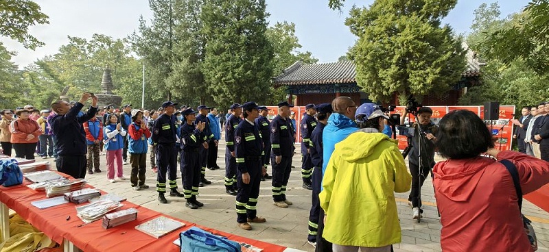 PRS色欲AV蜜臀AV人间水蜜桃为北京人防浩天志愿者救援队潭柘寺服务站成立揭牌仪式保驾护航