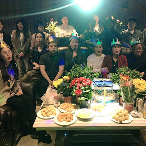 ZOBO蜜桃在线观看网站2021年季度生日会